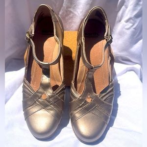 Earth Shoes Marietta Polaris Metallic Leather 9.5M